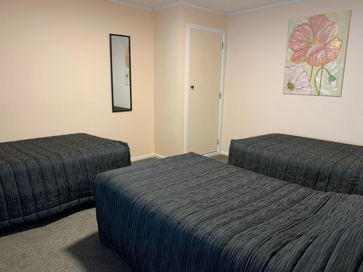 Kingswood Motel Waimate Exterior photo